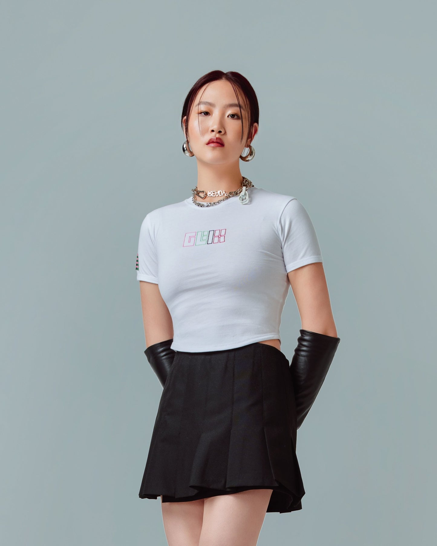 WHITE CROP TOP BABY TEE - GLIX