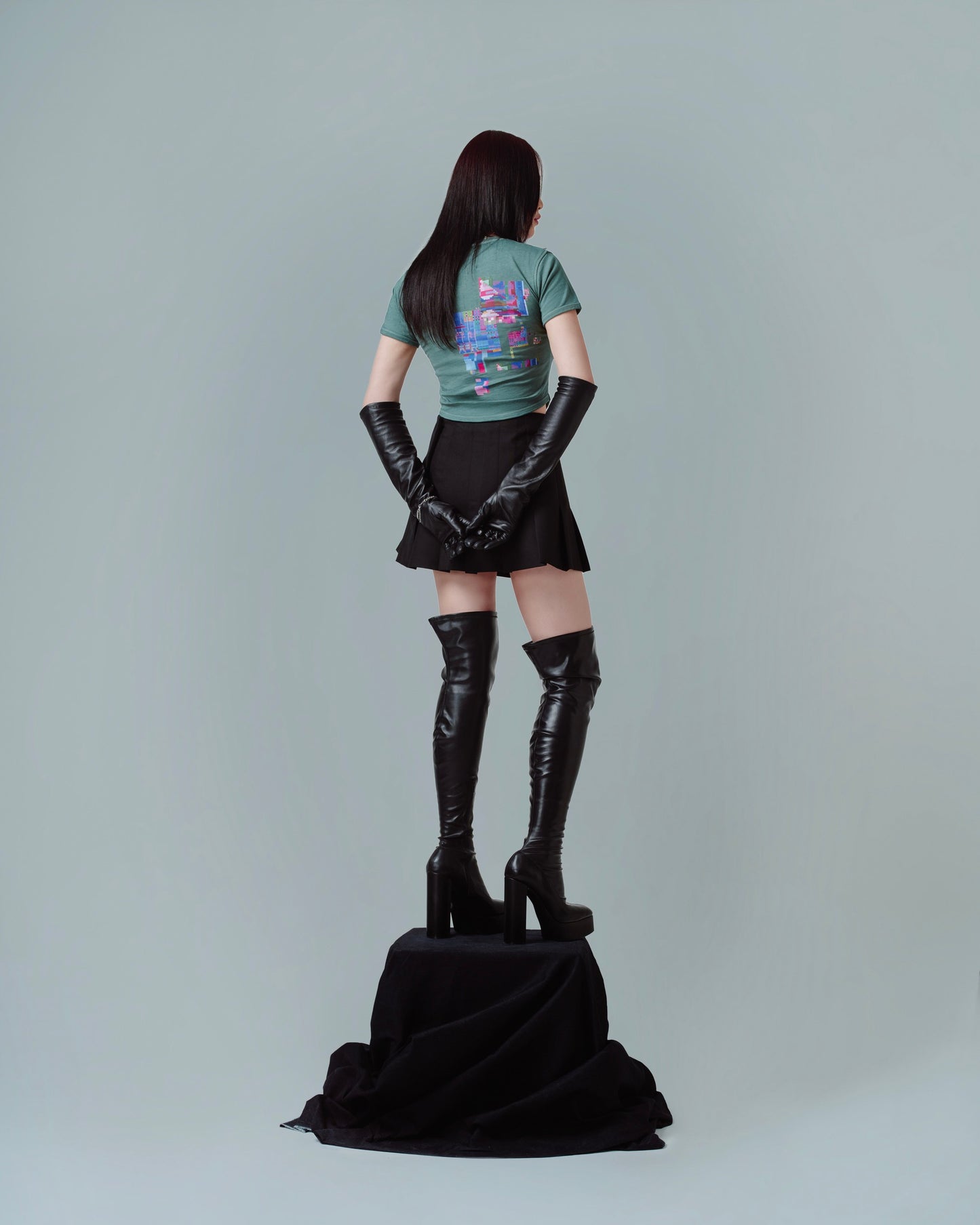 GREEN CROP TOP BABY TEE - LOST IN GLITCH