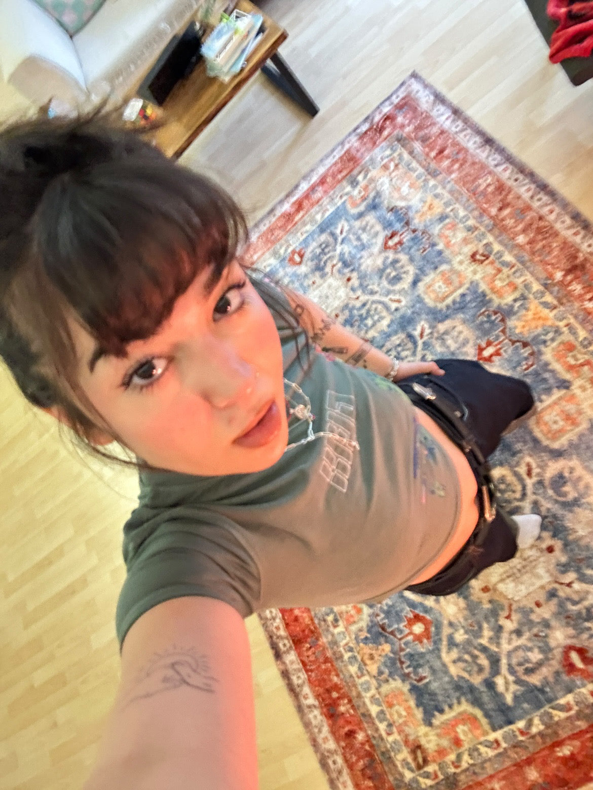 Girl wearing GLIX baby tee crop top
