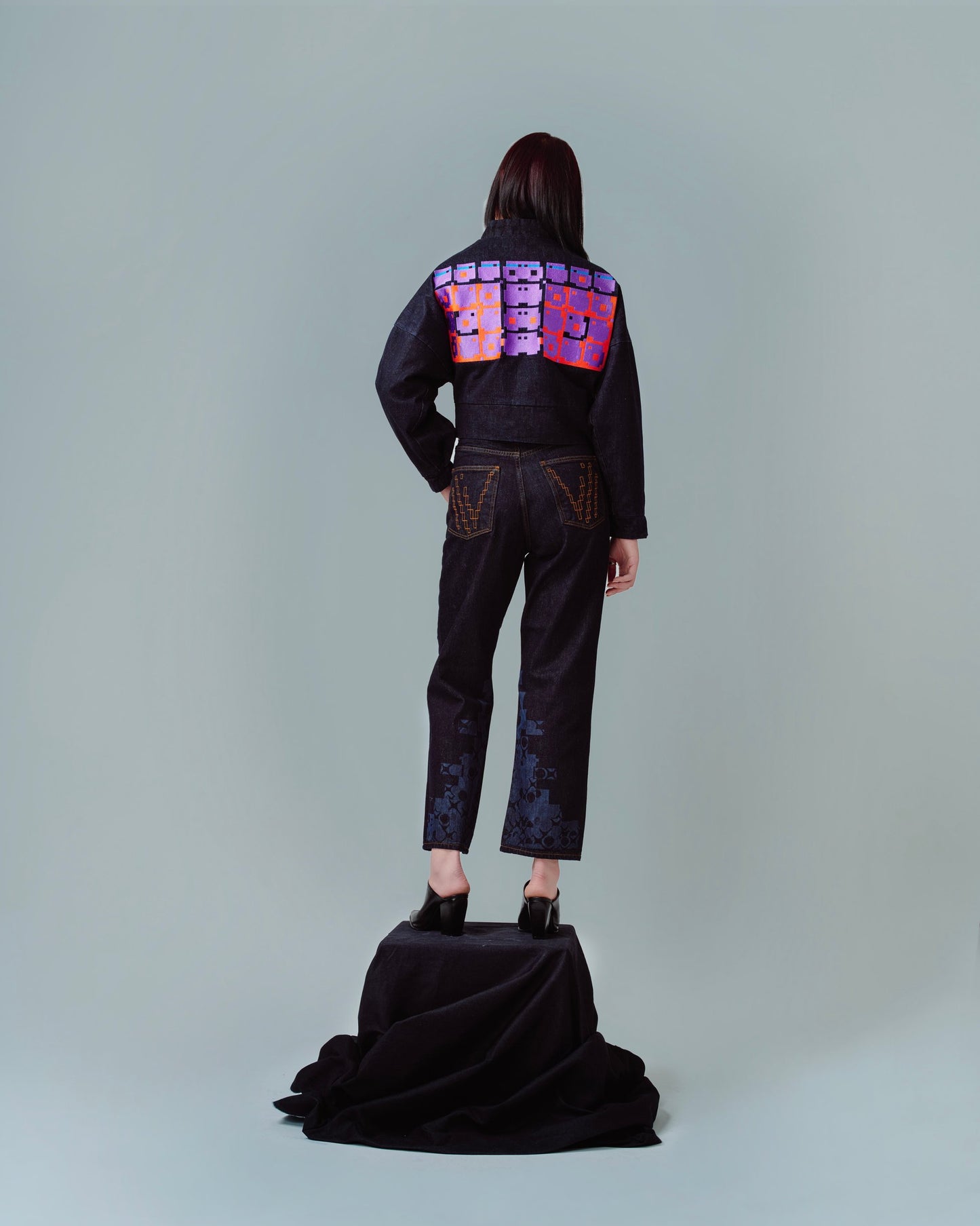 DENIM CROP BOMBER JACKET - TOTEM